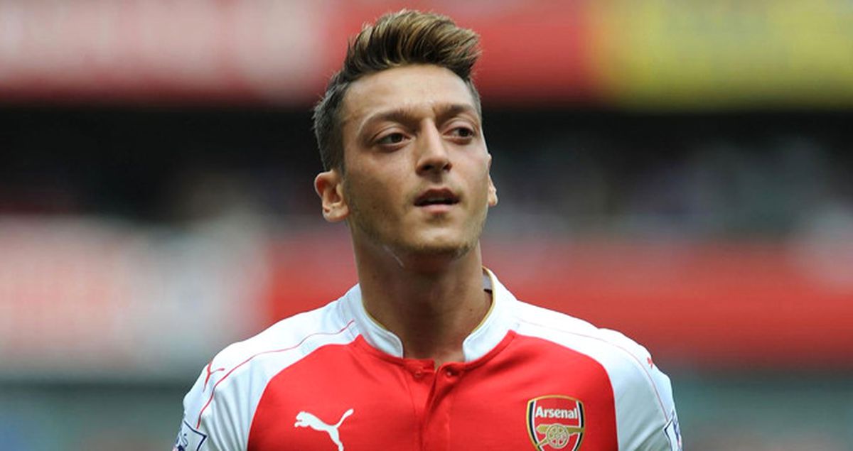 Wenger: Mesut Özil Takımda Kalmak İstiyor