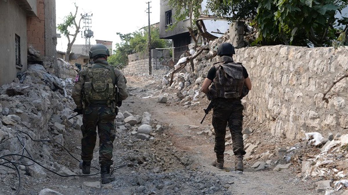 Ağrı\'da PKK\'lı 2 Terörist Öldürüldü