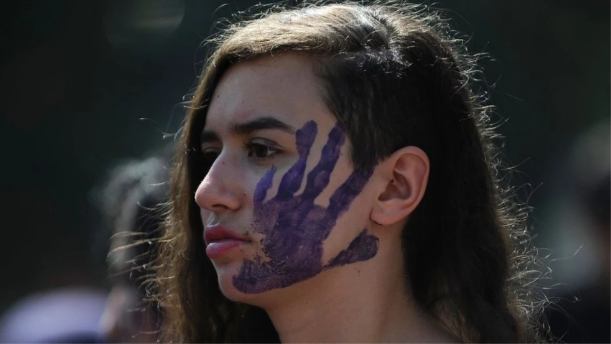 Arjantin\'de Kadınlar Erkek Şiddetini Ülke Çapında Protesto Etti