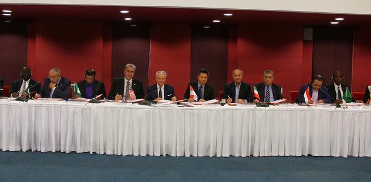 D-8 Ticaret ve Sanayi Odaları İzmir Toplantısı"Na Doğru