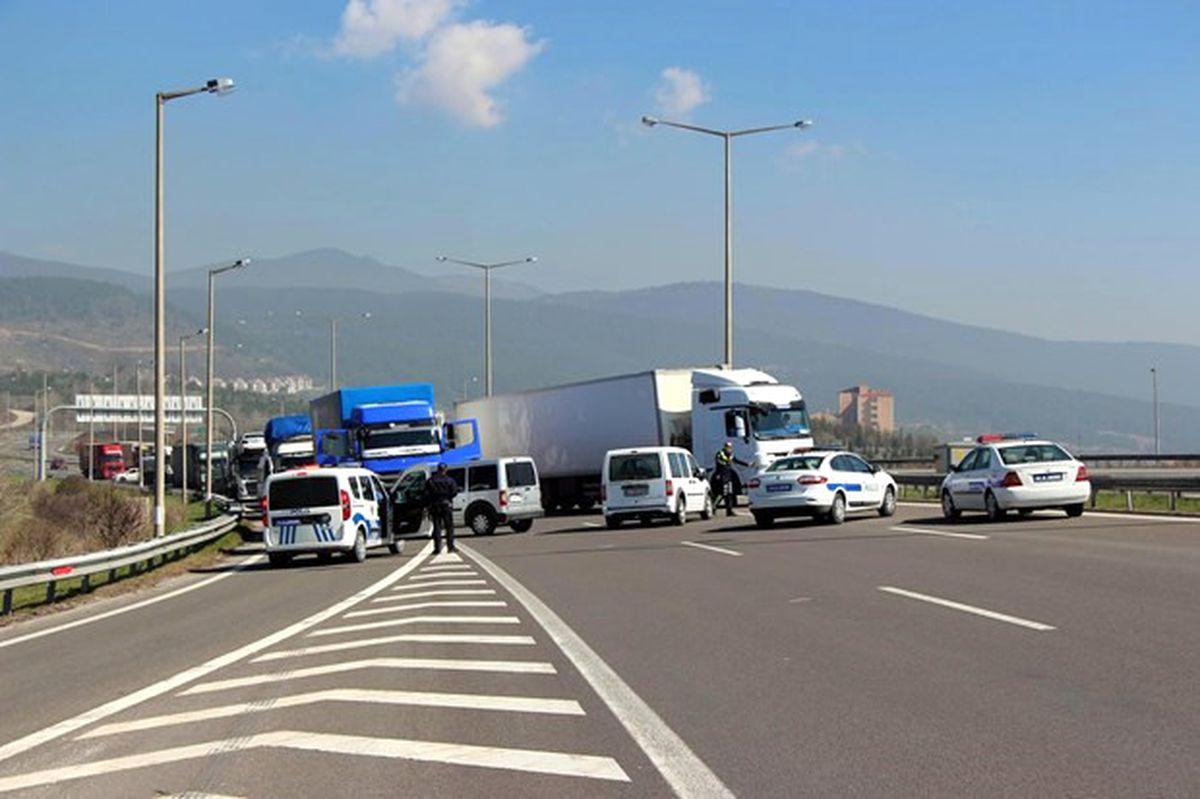 Gerede\'de Tem\'in Ankara Yönü 26 Gün Ulaşıma Kapatılacak