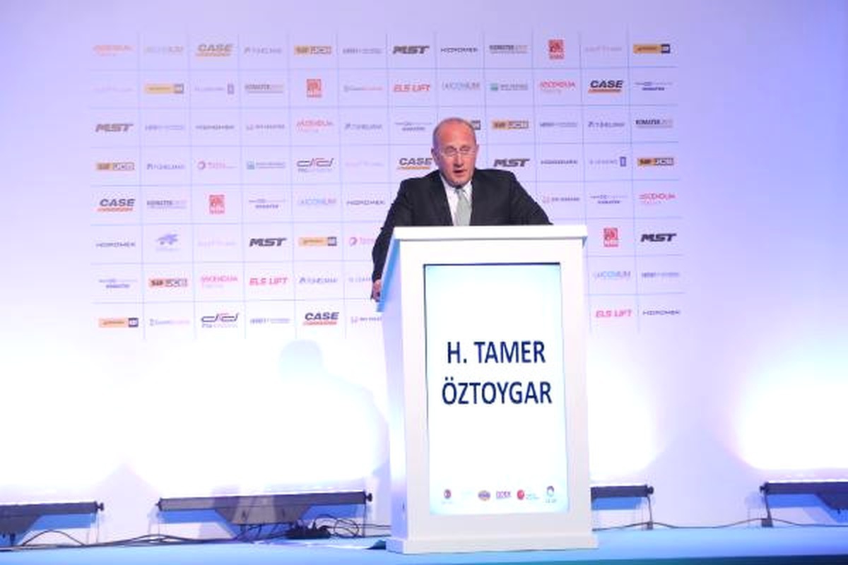 İş Makineleri Sektörünün Kalbi İstanbul\'da Atıyor