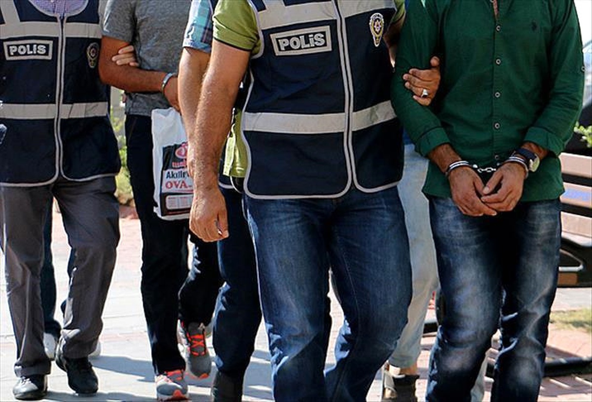 Jandarmadan Fetö\'nün Ablalarına Operasyon