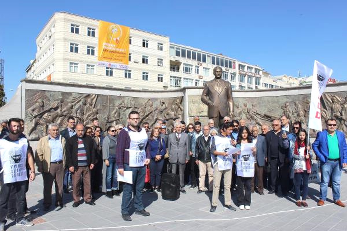 Kayseri\'de Add\'liler Atatürk\'ün Gençliğe Hitabesini Okudu