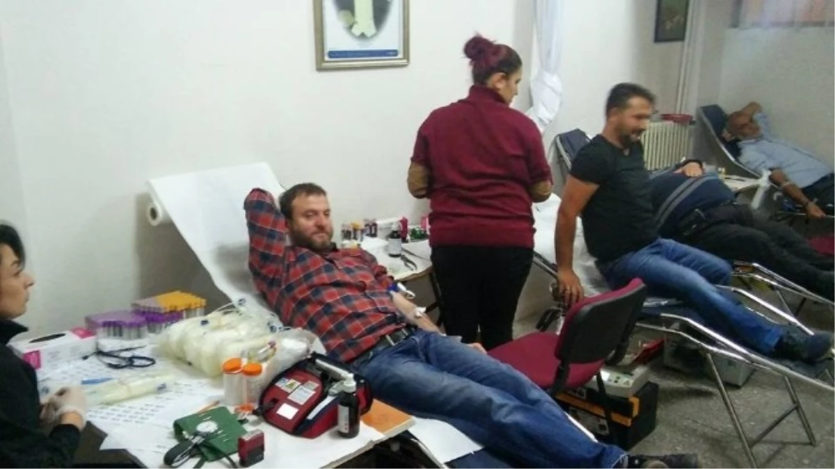 Kızılay Yeni Kan Bağışçıları Bekliyor