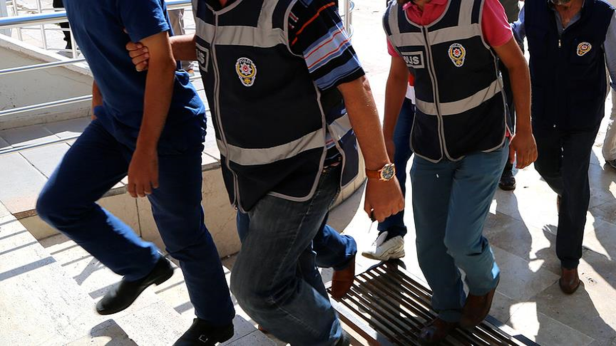 Konya\'da Adliye Personeline Fetö/pdy Operasyonu: 15 Gözaltı