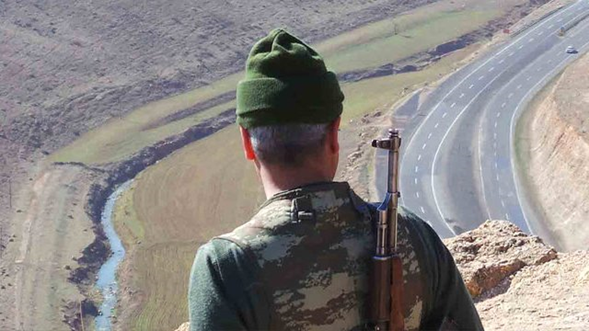 Mardin'de Terör Saldırısı: 1 Korucu Şehit