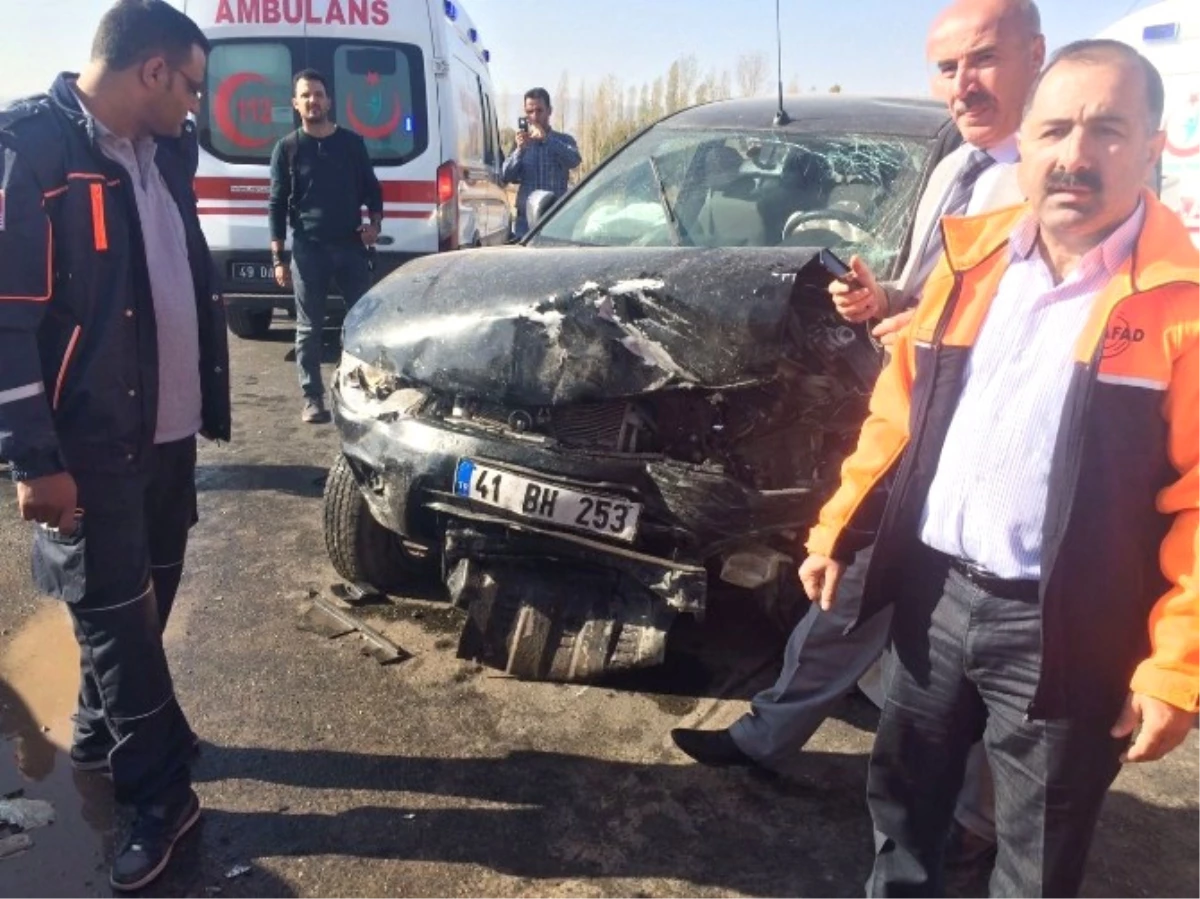 Muş\'ta Trafik Kazası: 5 Yaralı