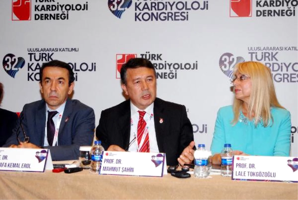 Prof. Dr. Sinan Aydoğdu: Aşırı Mutluluk da Kalbe Zararlı