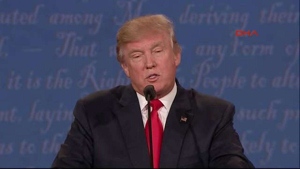 Trump ve Clinton Son Kez Kozlarını Paylaştı