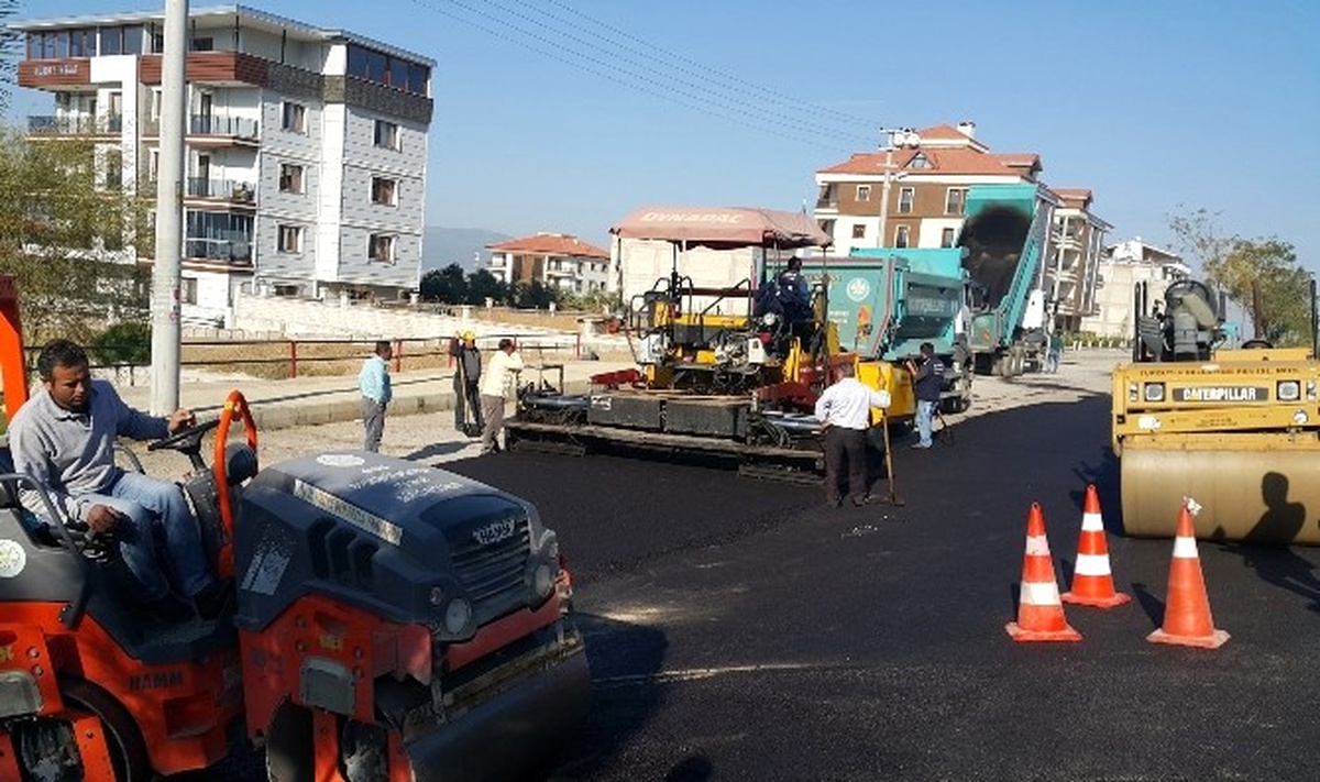 Turgutlu\'nun Yolları Yenileniyor