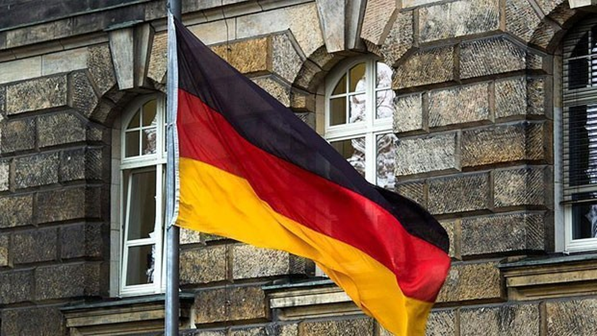 35 Diplomatik Pasaport Sahibi Türk İltica Talebinde Bulundu