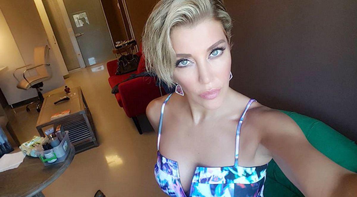 Deniz Akkaya Canlı Yayında Açıkladı: Evleniyorum