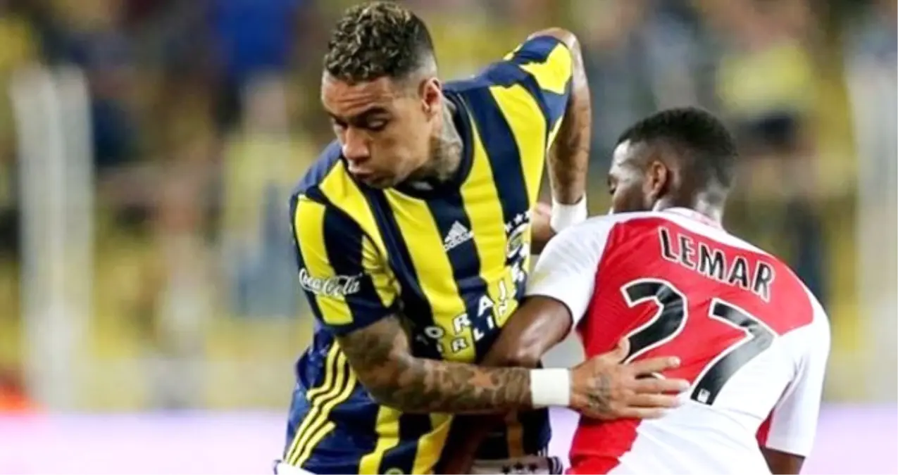 Dick Advocaat, Gregory van der Wiel\'i 7. Yedek Olarak Bile Yazmadı