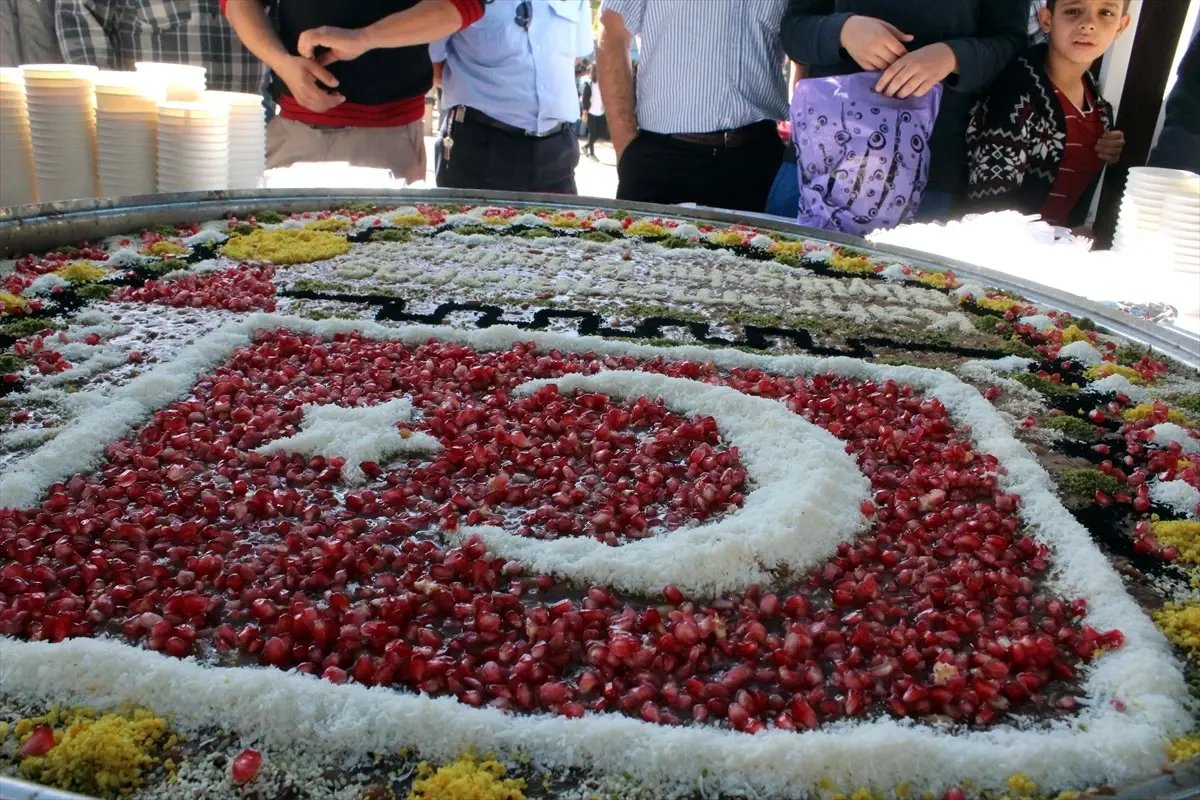 Kahramanmaraş\'t 10 Bin Kişiye Aşure İkramı