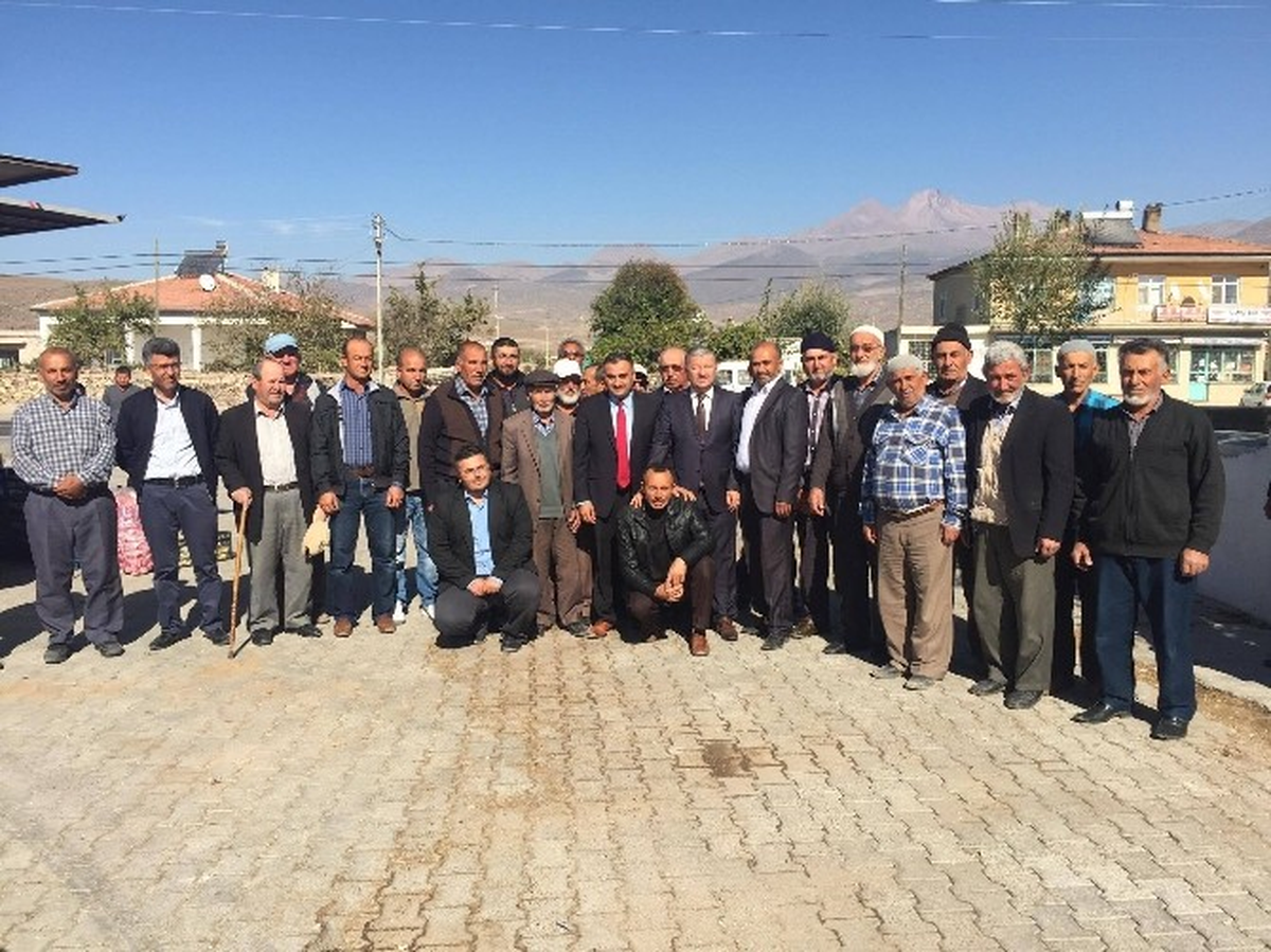 Kaymakam Duru ve Başkan Cabbar\'dan Çayırözü Mahallesine Ziyaret