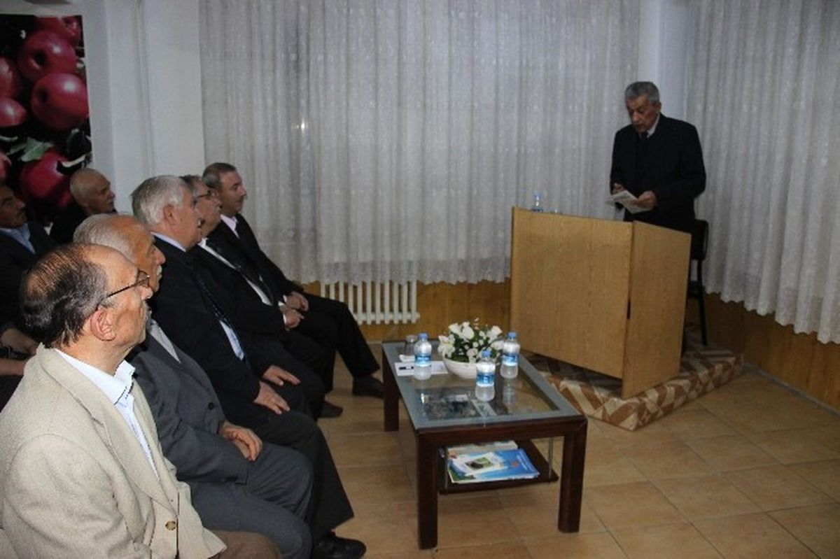 Kütahya Huzur Öğrenci Yurdu\'nda \'Yakın Tarihimizdeki Darbeler\' Konulu Konferansı