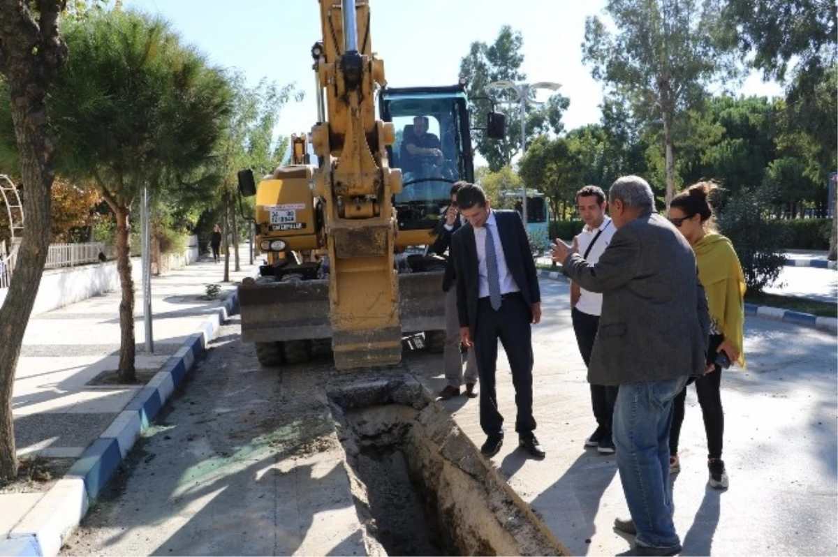 Mahallenin 30 Yıllık İçme Suyu Hattı Yenileniyor