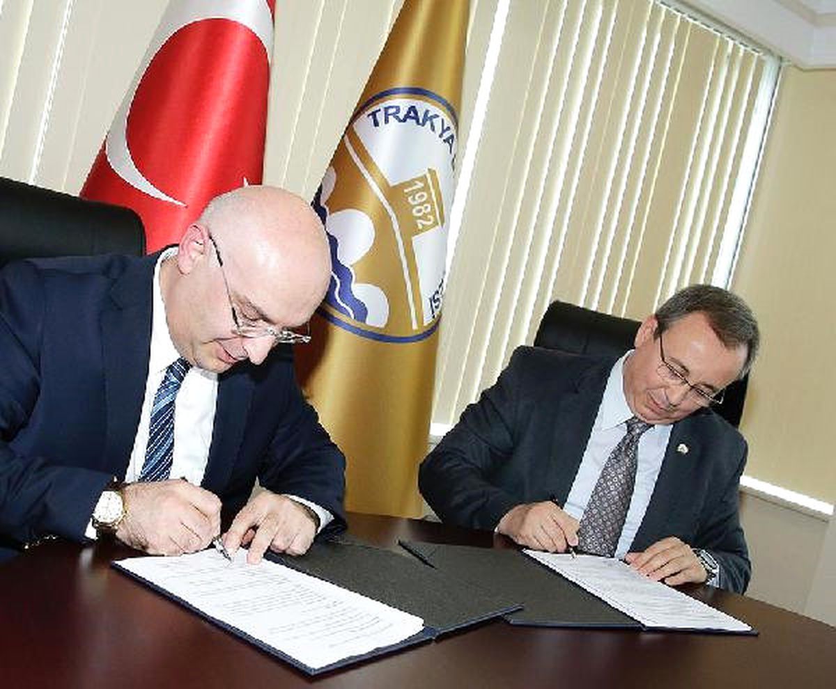 Okullara Arnavutça ve Boşnakça Seçmeli Dersleri Geliyor