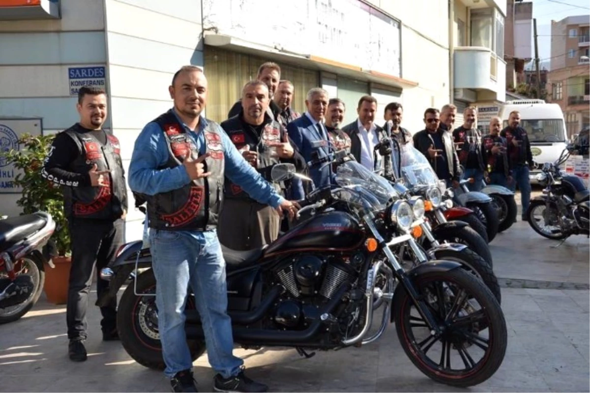 Salihli Türk Chopper Motosiklet Kulübü\'nden Ziyaret Turu