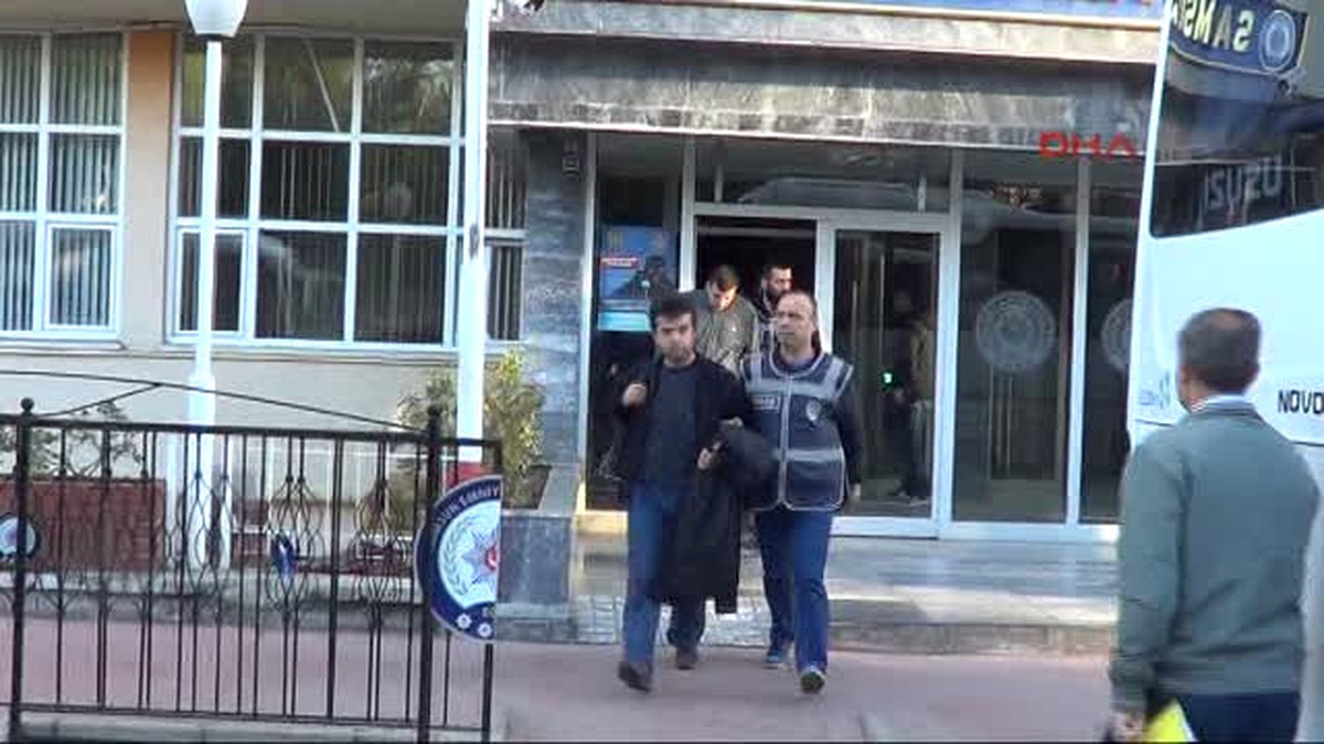 Samsun Kredi Çekip Bank Asya\'ya Para Yatıran 45 Öğretmen Adliyeye Sevk Edildi