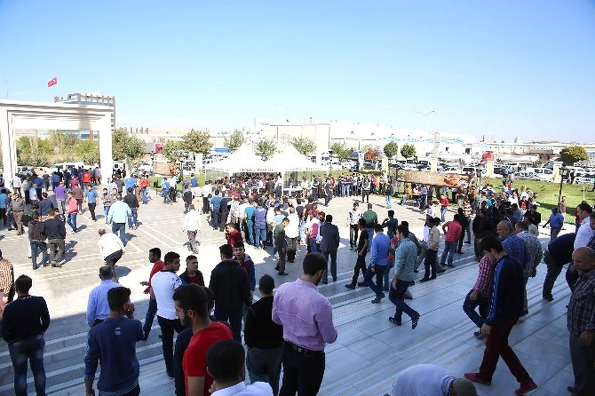 Şehitkamil\'de Aşure İkramı Devam Ediyor