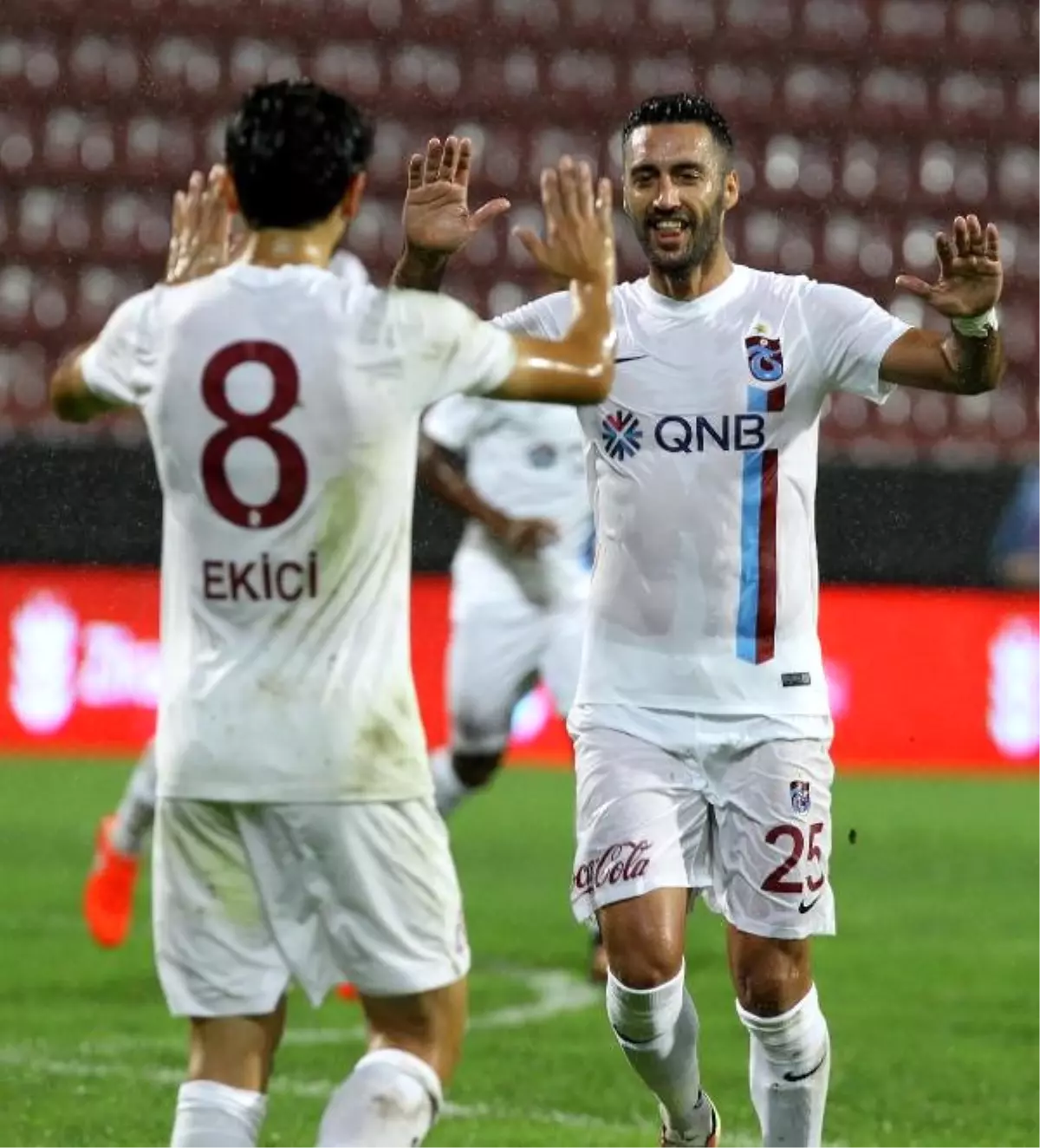 Trabzonspor, Zorlu Deplasmanda 3 Puan Peşinde