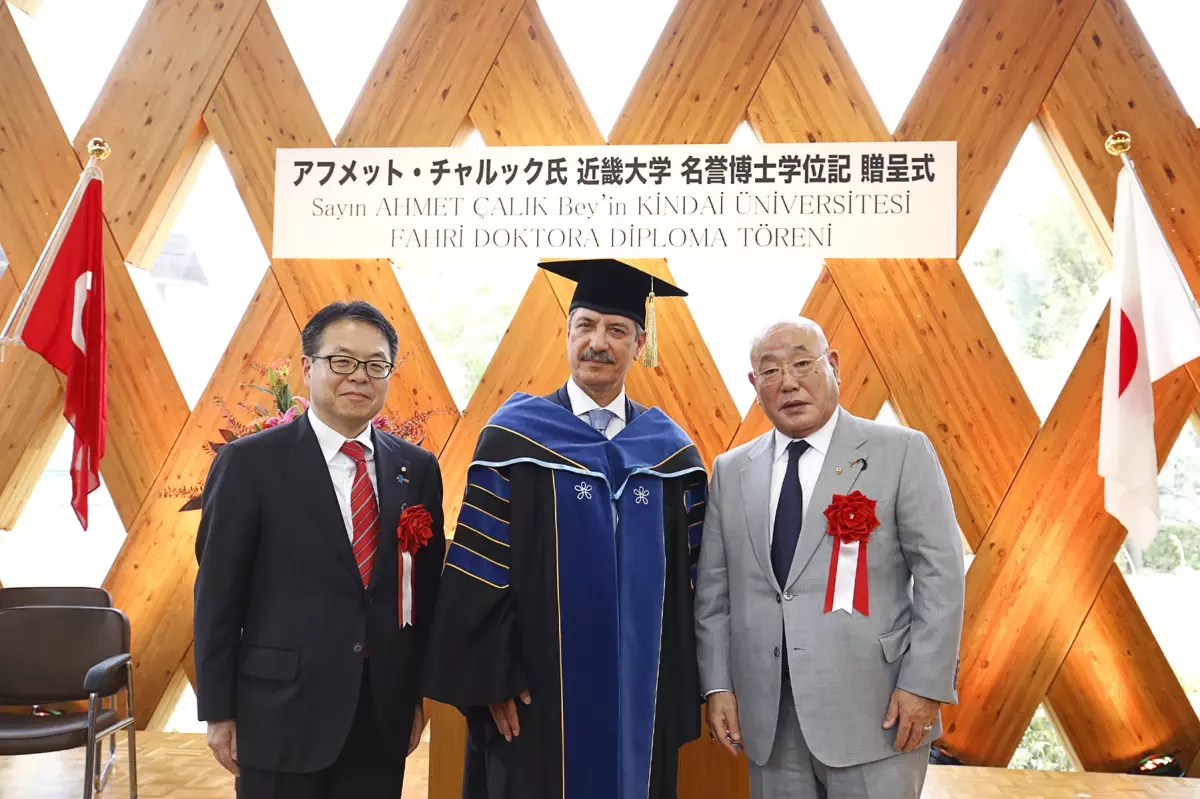 Ahmet Çalık\'a Japon Kindai Üniversitesi\'nden Doktora Unvanı