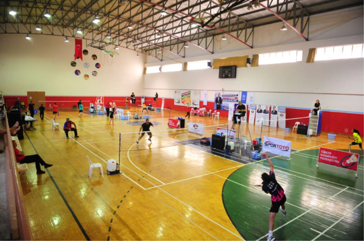 Badminton: İnci Life Süper Ligi