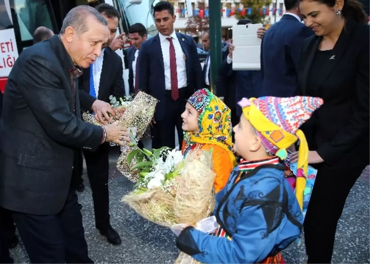 Cumhurbaşkanı Erdoğan\'a 16 Numara Forma