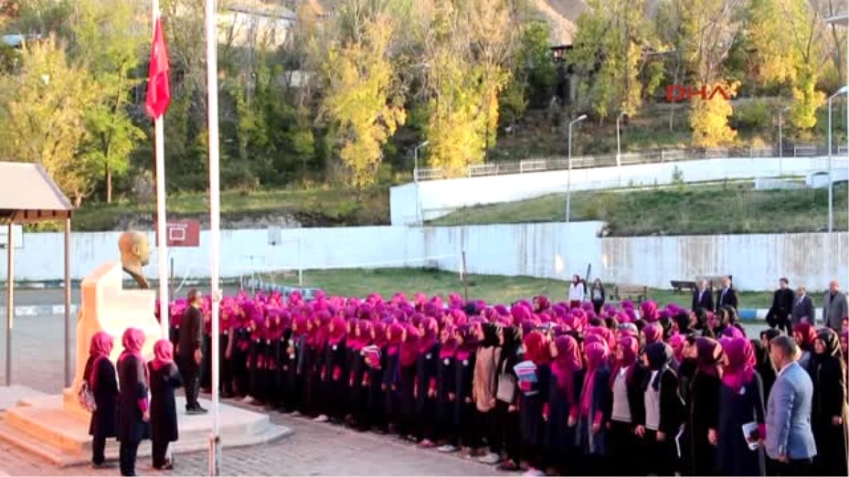 Erzurum - Istiklal Marşı Sonrası Şehitlere Dua