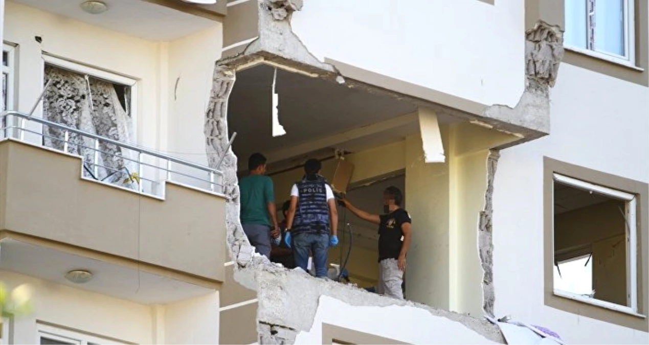 Kendini Patlatan IŞİD\'li 3 Bombacı Aynı Karede