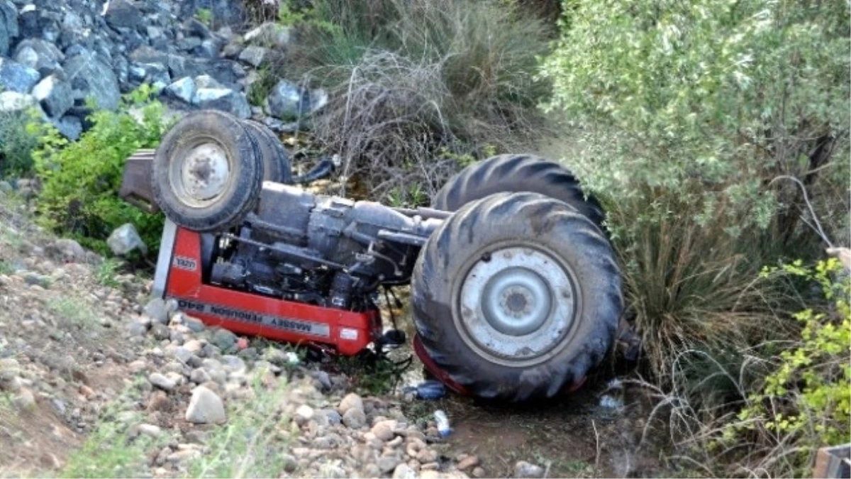 Kozan\'da Traktör Takla Attı: 1 Yaralı