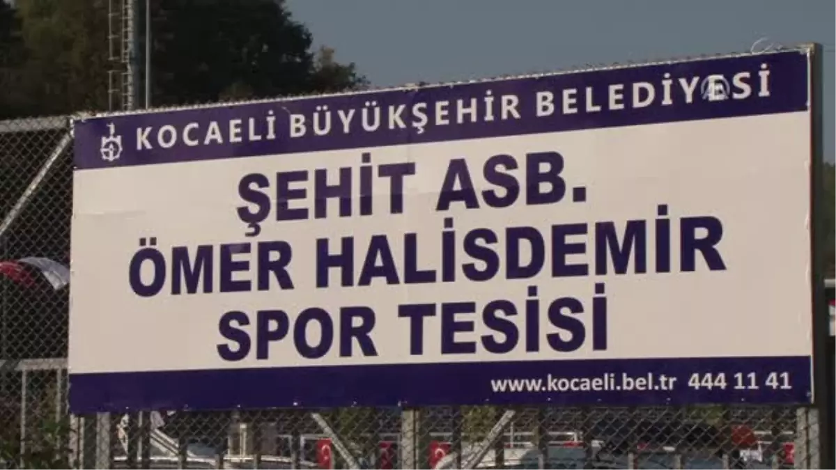 Şehit Halisdemir\'in Ismi Futbol Sahasına Verildi