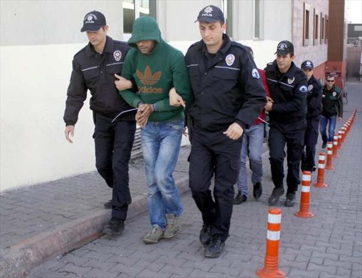 Uyuşturucu Operasyonunda Gözaltına Alınanlar (2)