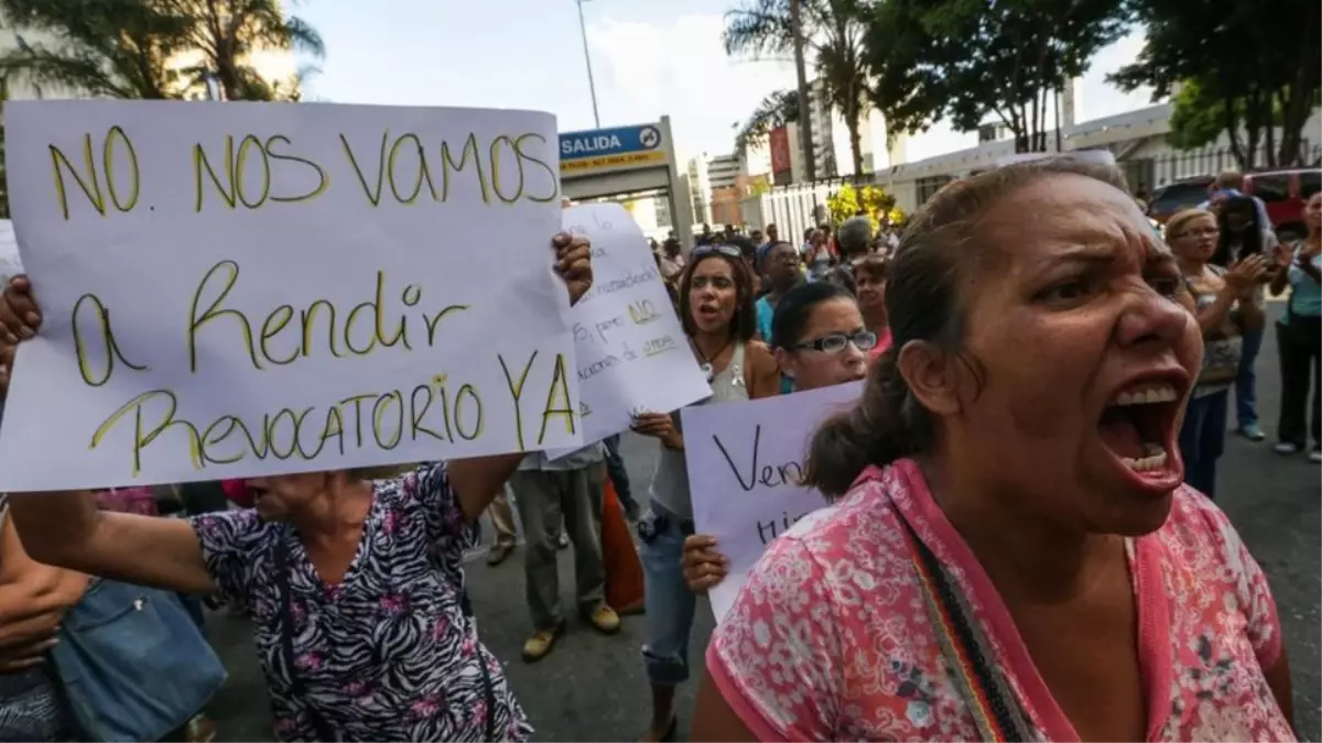 Venezuela Muhalefeti: Hükümet Darbe Yaptı