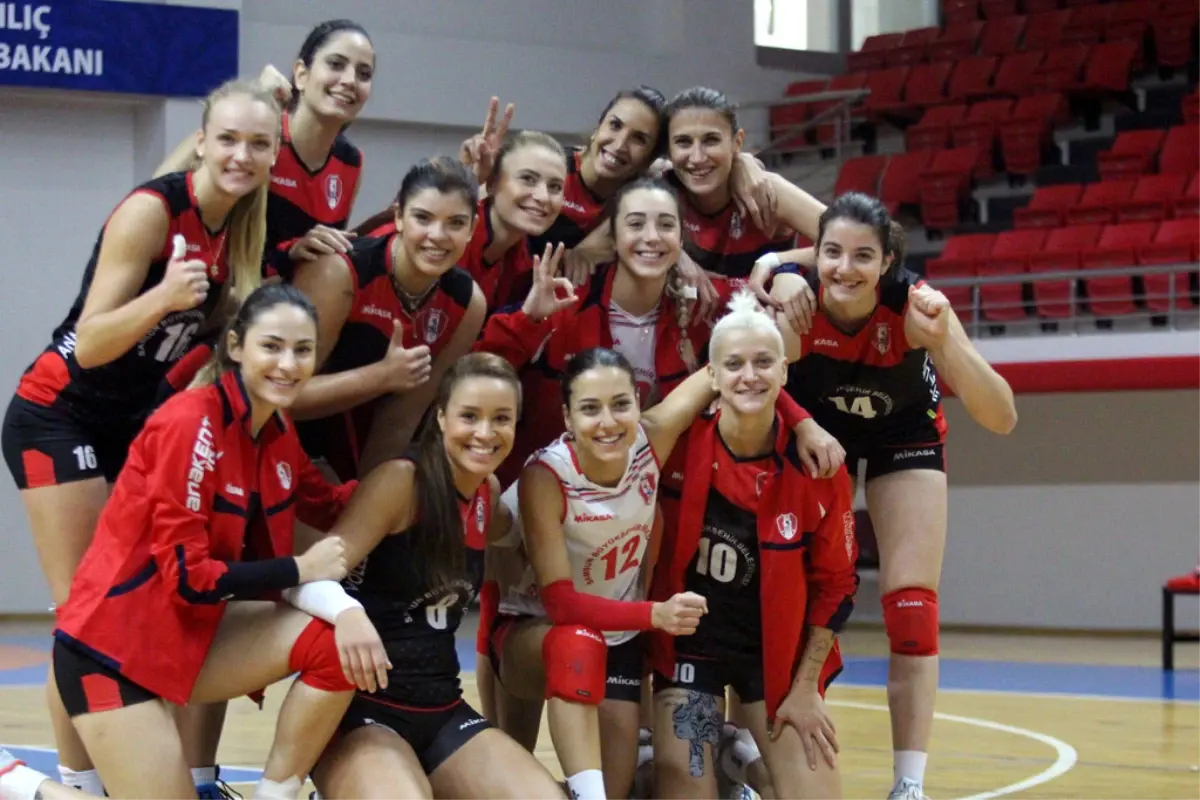 Voleybol: Bayanlar 1. Lig