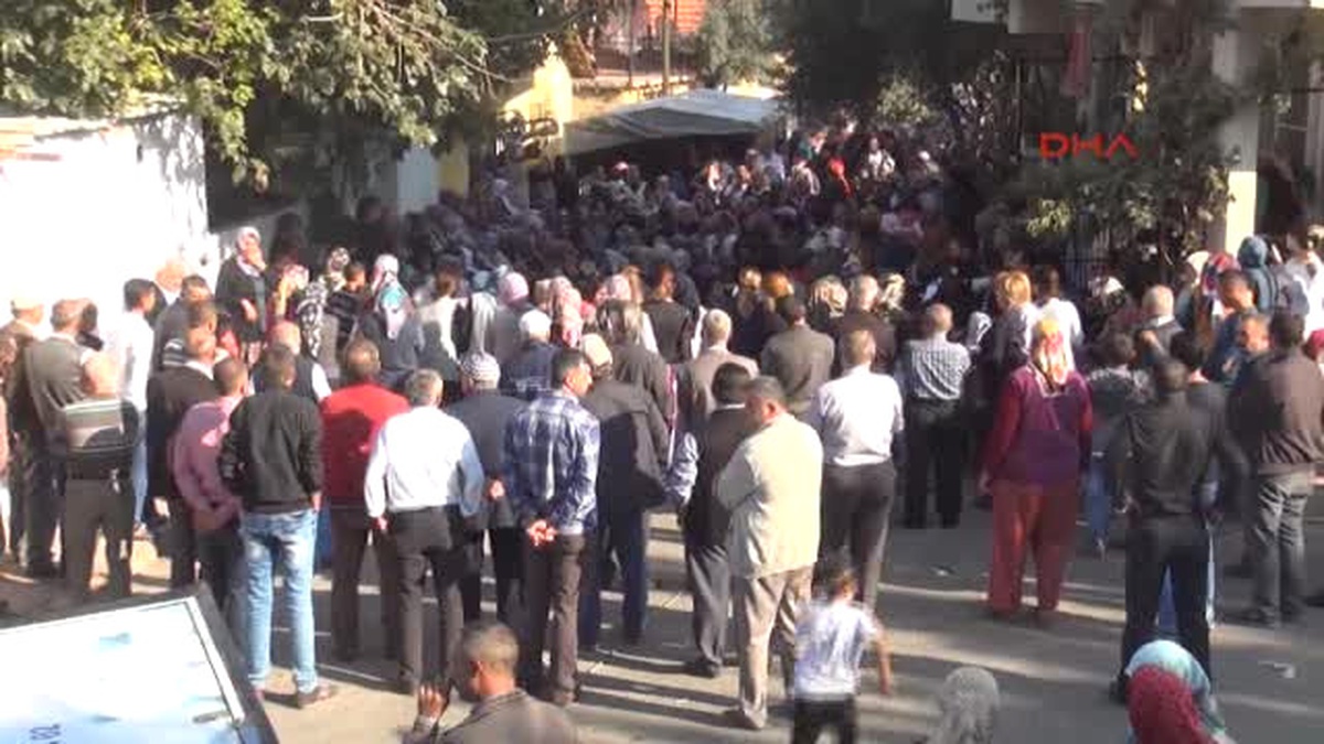 Alaşehir Minik Irmak\'ın Yakınları Idam Istedi