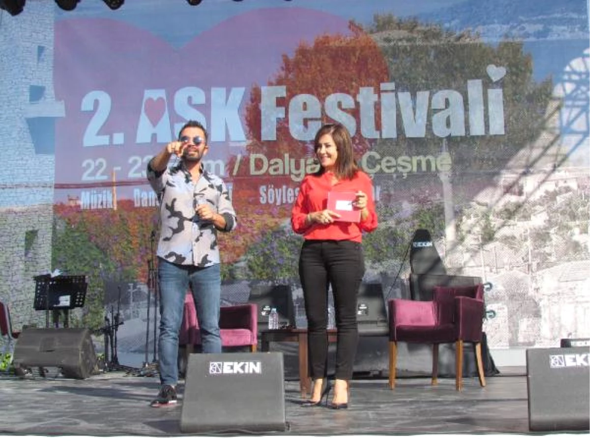 Aşk Festivali, Barış ve Sevgi Dilekleri ile Sona Erdi