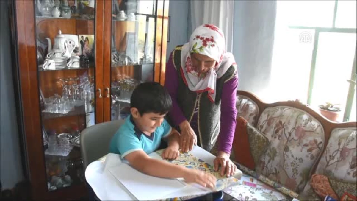 Cam Kemik Hastası Hüseyin\'in Okuma Azmi