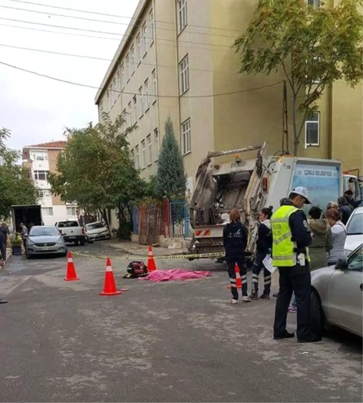 Çöp Kamyonunun Altında Kalan Yaşlı Kadın Öldü