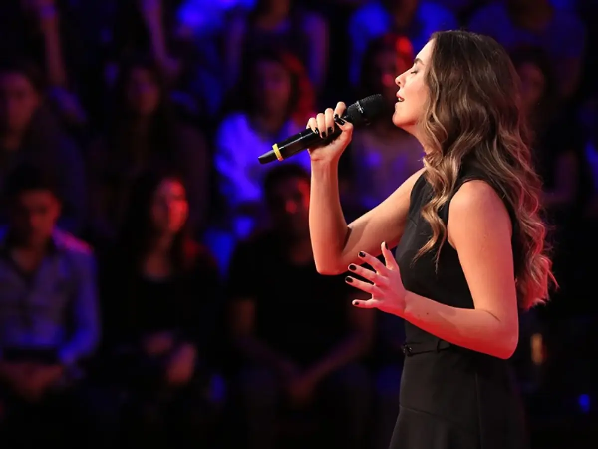 Gülşah Akgül \'Dayan Yüreğim\'