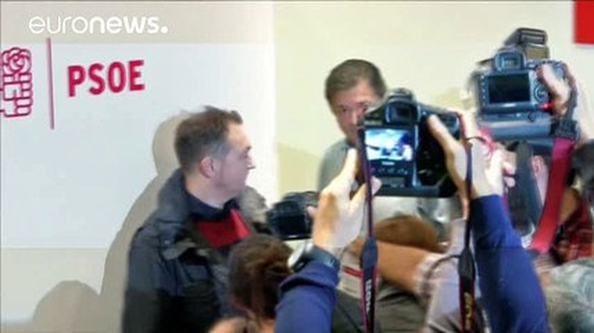 İspanya\'da Sosyalist Parti, Rajoy\'a Başbakanlığın Yolunu Açacak