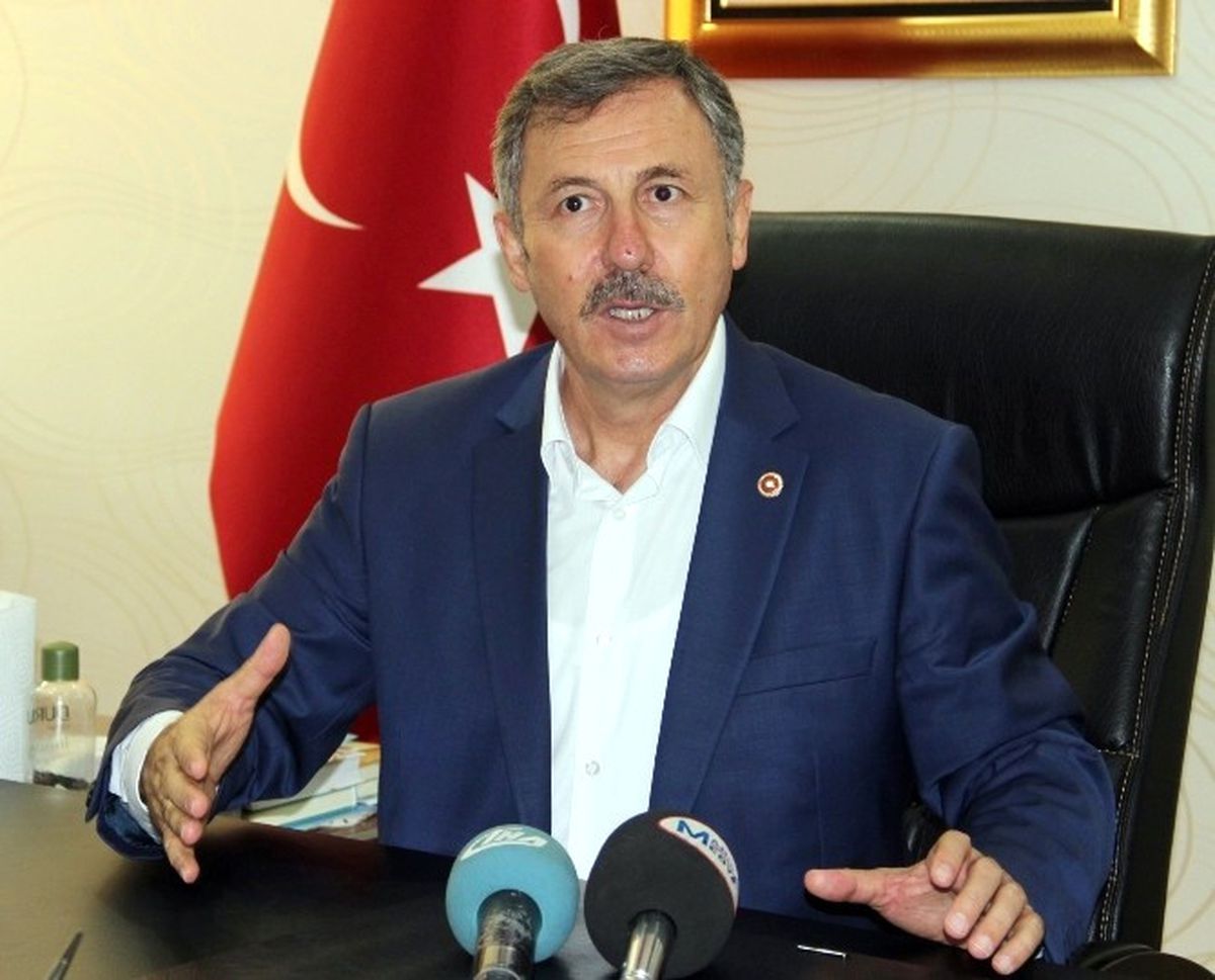 Özdağ, AK Parti\'nin Afyonkarahisar Kampını Değerlendirdi