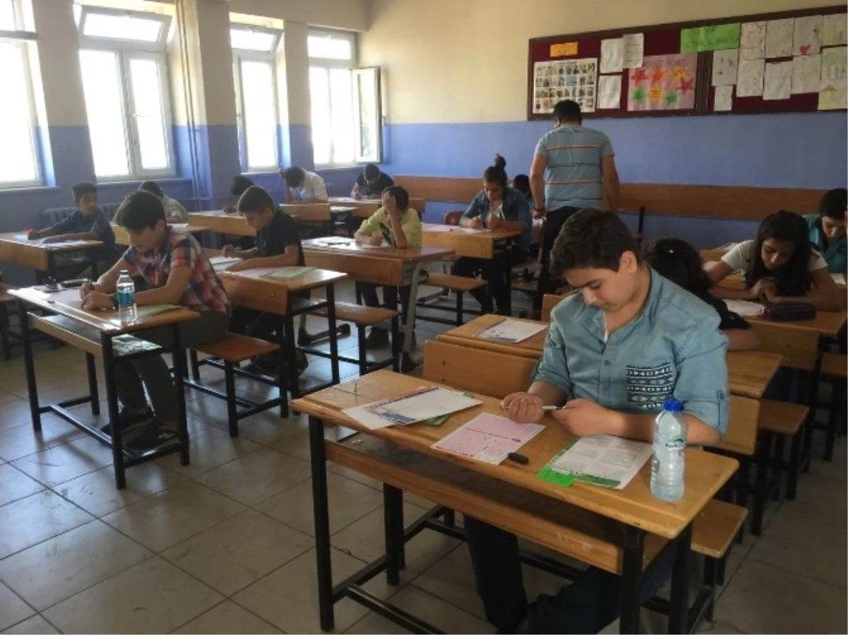 Silopi\'de Öğrencilere Yönelik Deneme Sınavı