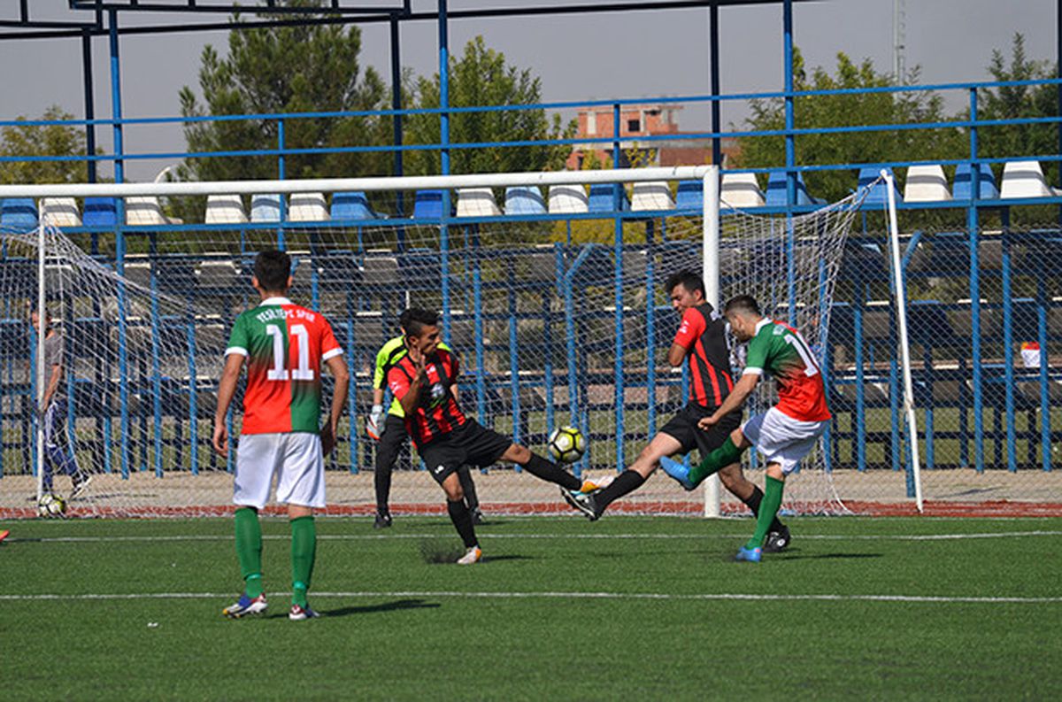Amatör Maçlarda Gol Düellosu