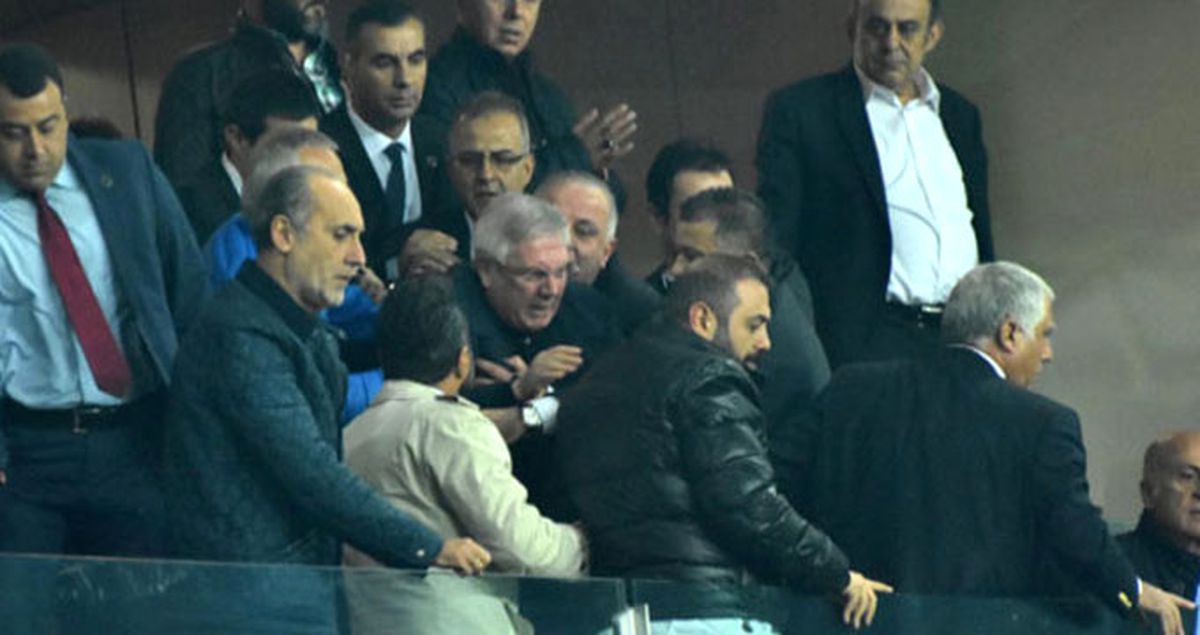 Aziz Yıldırım ile Atiker Konyasporlu Taraftarlar Tartışma Yaşadı
