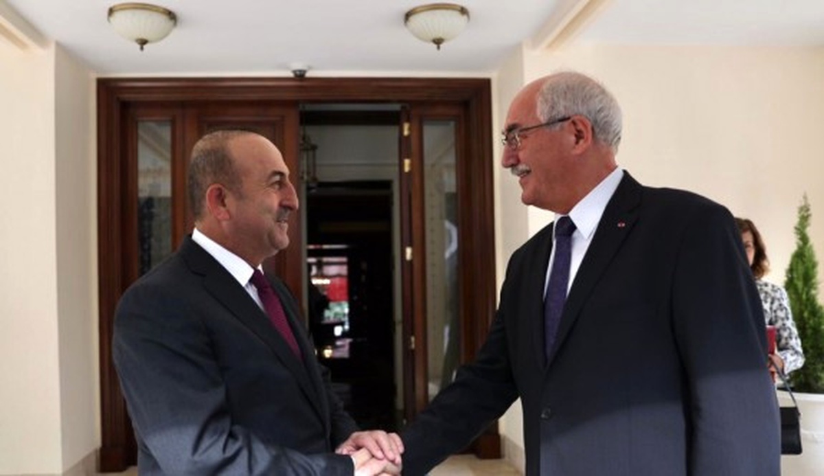 Bakan Çavuşoğlu, Fransız Mevkidaşı ile Bir Araya Geldi