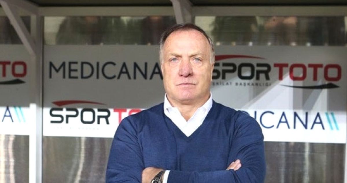 Dick Advocaat: İlk Yarı Fena Değildik, Oyunu Kontrol Ettik