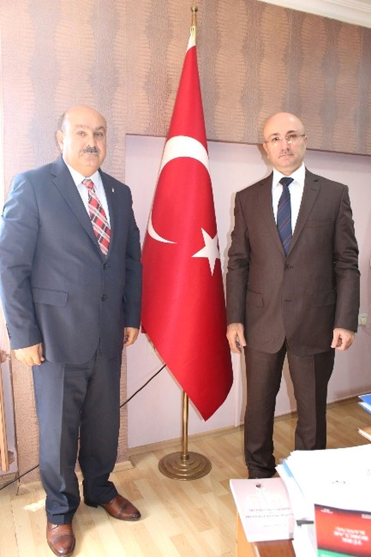 Esob Başkanı Abdülkadir Konak, Baro Başkanı Turgay Şahin\'i Ziyaret Etti